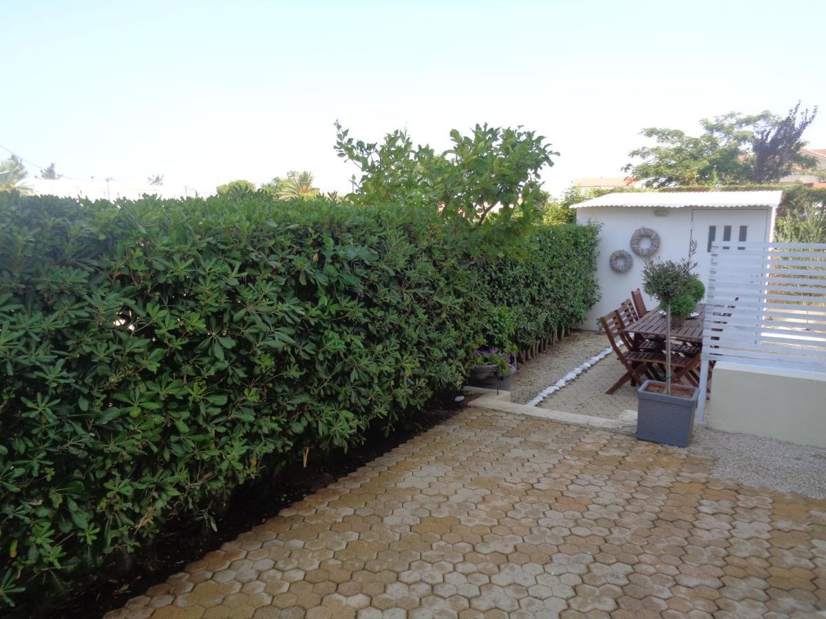 Beach House 30 เอียลิซอส ภายนอก รูปภาพ